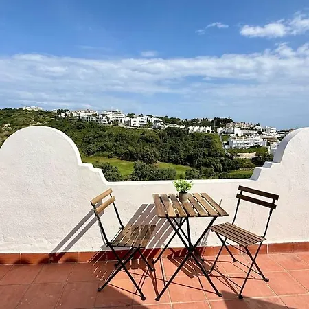 White And Duplex, By Sol Maestranza Apartmán