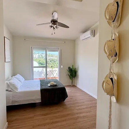 White And Duplex, By Sol Maestranza Marbella